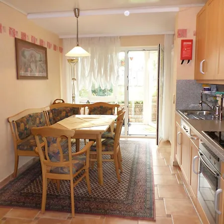 Bischoff Apartment *